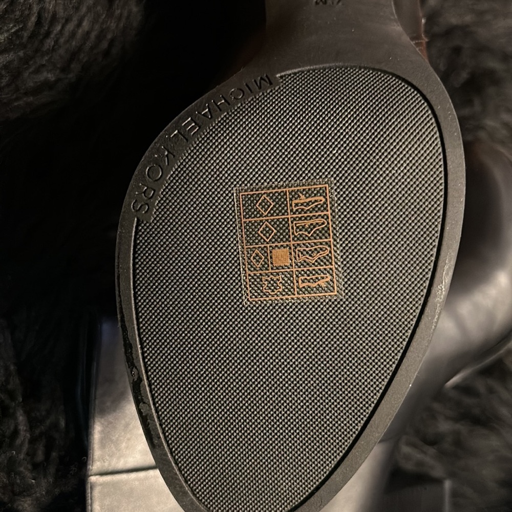 MK Boots - Picture 2 of 2